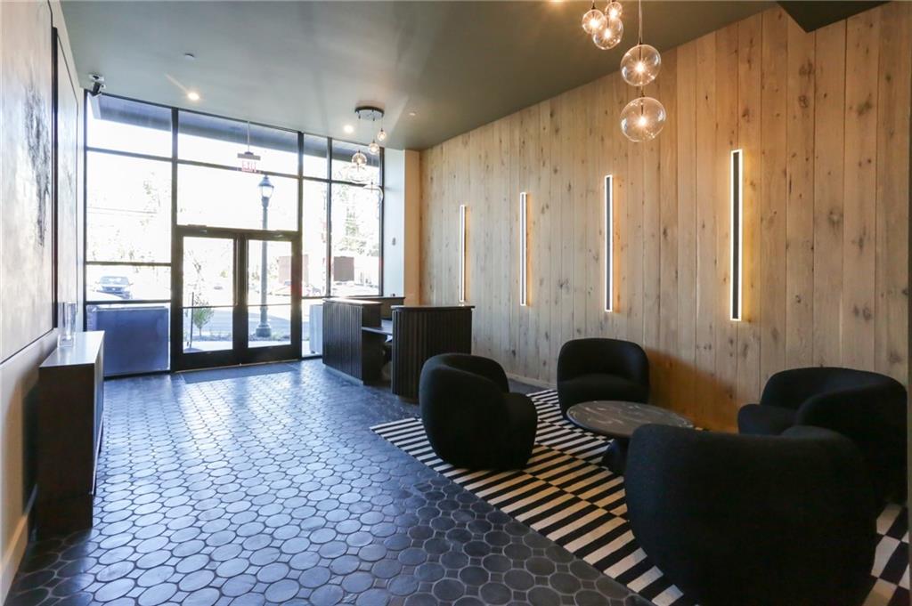 567 Ponce De Leon Avenue 409