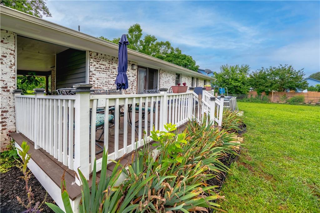 27 Ansley Way NW