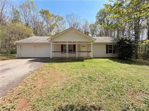 Homes For Sale - 178 April Lane<br/> Jefferson, GA 30549