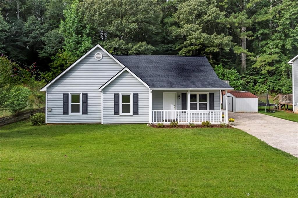 This charming, move-in ready ranch offers the perfect blend of comfort and convenience! Located within walking distance to both downtown Acworth and Logan Farm Park, you’ll enjoy easy access to shopping, dining, and outdoor activities. Start your mornings in the cozy breakfast nook by the bay window or entertain guests in the spacious, open-concept kitchen and family room. Prefer the outdoors? Step out to your private patio—perfect for grilling and relaxing.
Inside, you’ll find 3 bedrooms and 2 full baths, along with generous storage throughout. The kitchen shines with recent upgrades, including a new range, and dishwasher, complemented by new cabinets and countertops. The refrigerator is one year old. Additional improvements feature brand-new carpet and vinyl flooring, fresh paint throughout, and all-new windows. The roof, just three months old, comes with a transferable warranty—along with transferable warranties for the windows and termite coverage for additional peace of mind. This house is investor owned and has been meticulously maintained and updated as shown in the Seller Disclosures.
Don’t miss your chance to make this beautifully updated home yours!