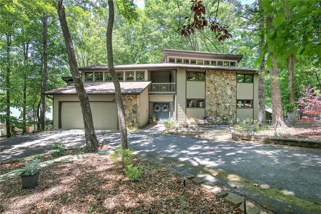 12 Tamarack Point