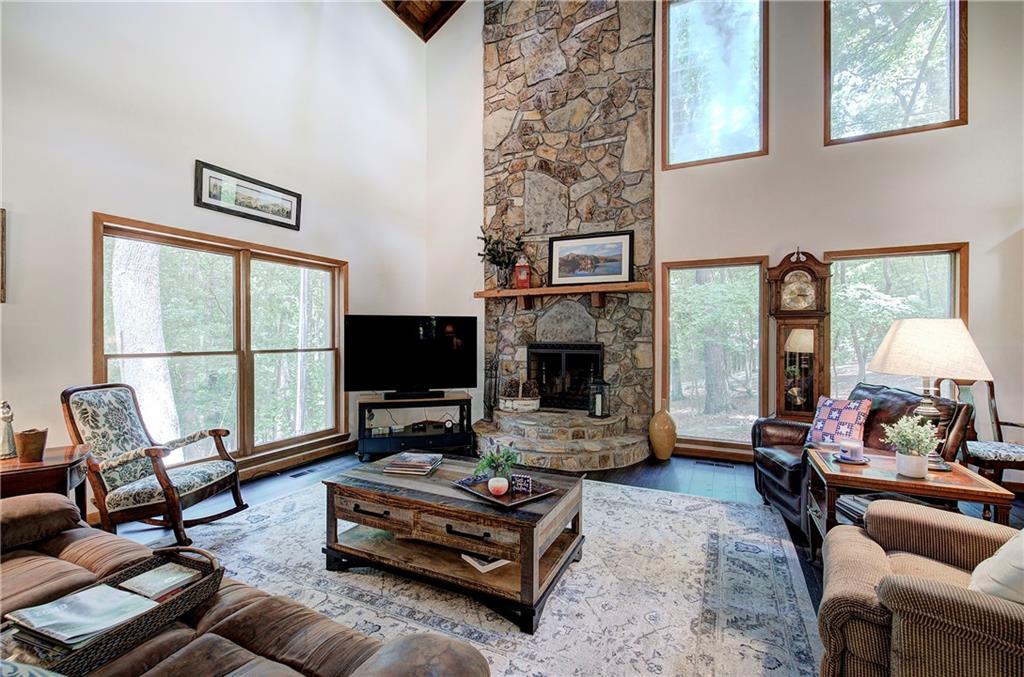 12 Tamarack Point