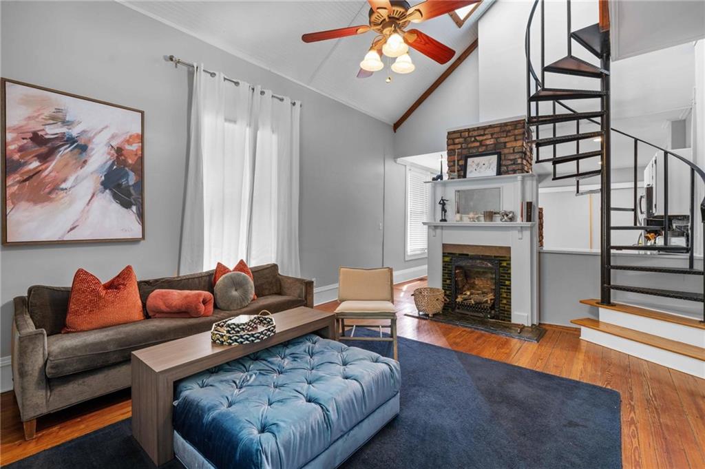 302 Murray Hill Avenue NE