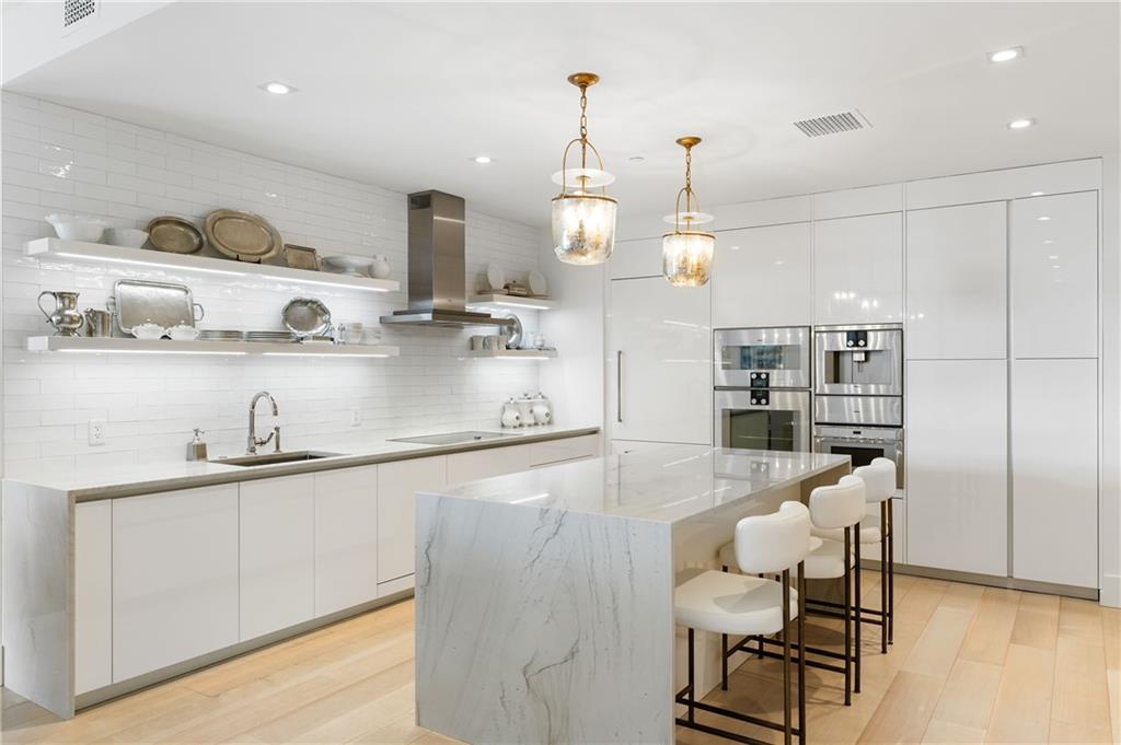 3107 Peachtree Road NE 1403