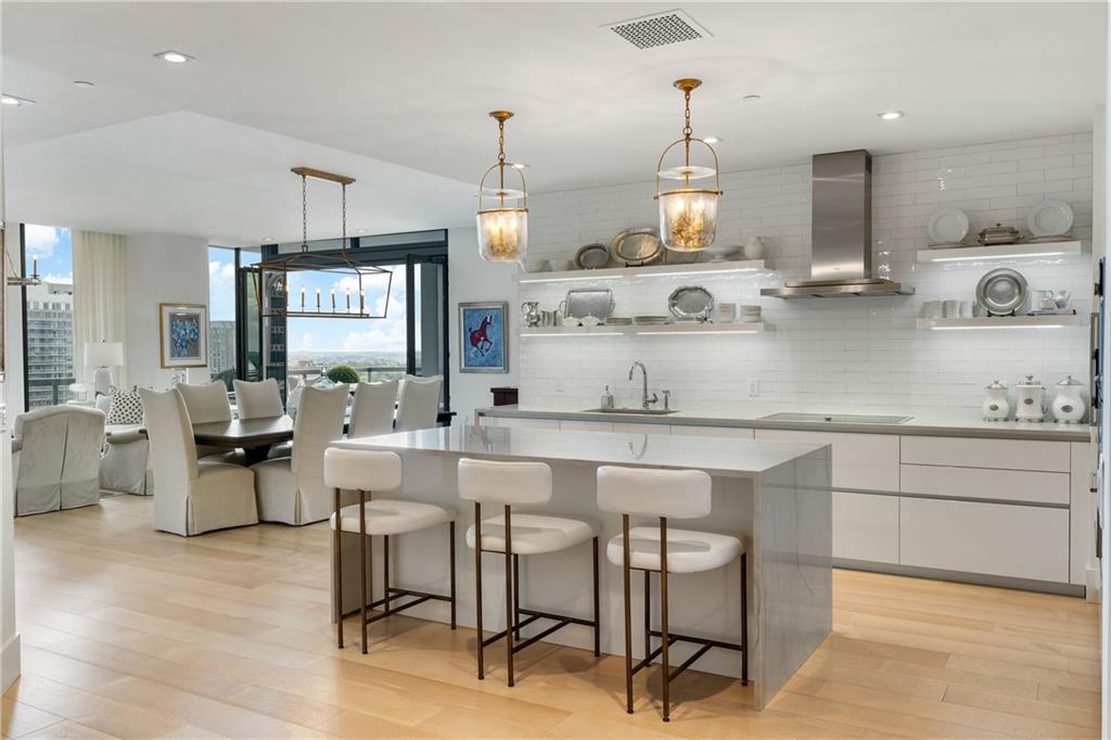 3107 Peachtree Road NE 1403