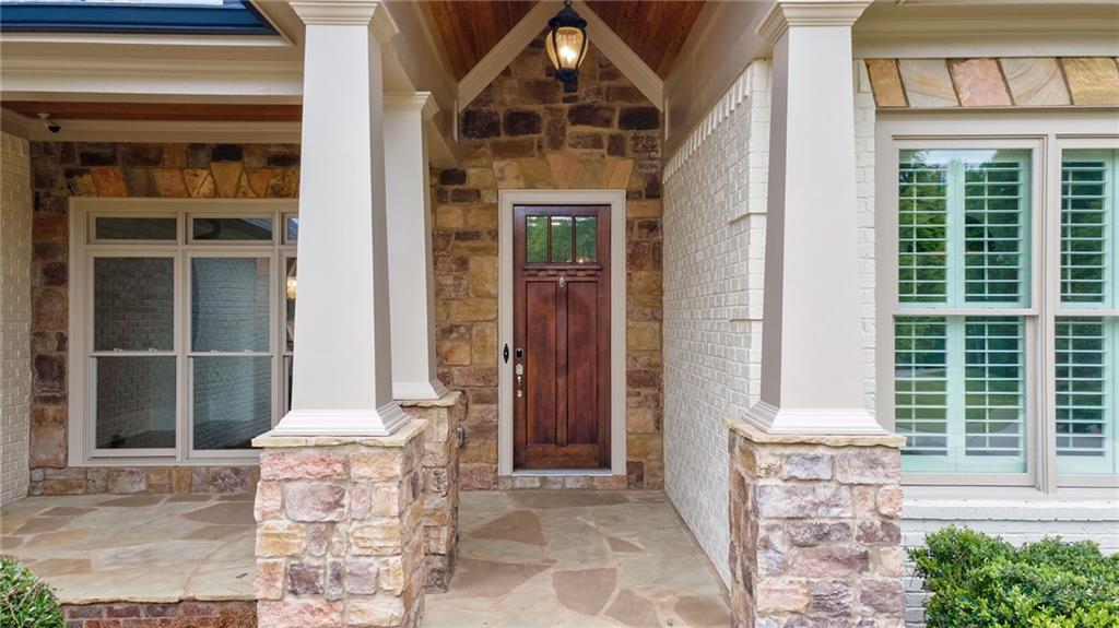 2221 Gentry Lane