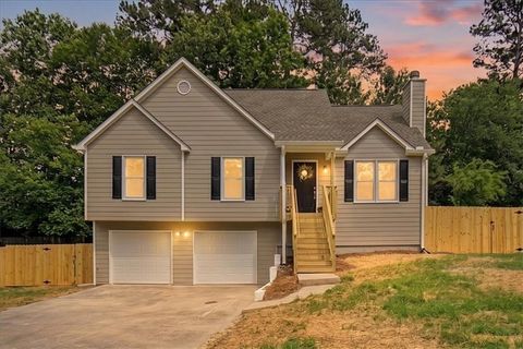 Homes For Sale - 212 Kiowa Court<br/> Bartow County, Acworth, GA 30102