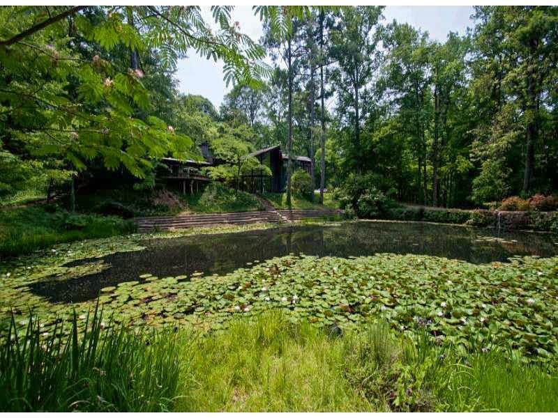 2518 W Wesley Road NW