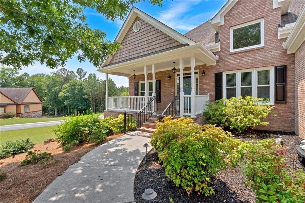 28 Golden Eagle Drive, Adairsville, Georgia image 1