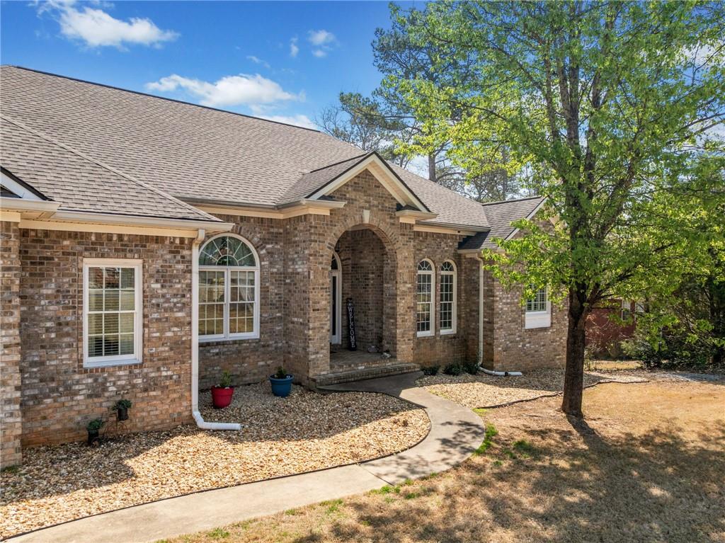 19 Spring Lake Trail, White, Georgia image 4