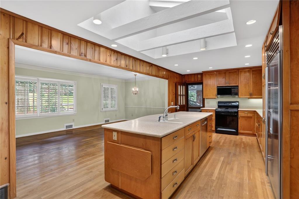 2034 Silvastone Drive NE