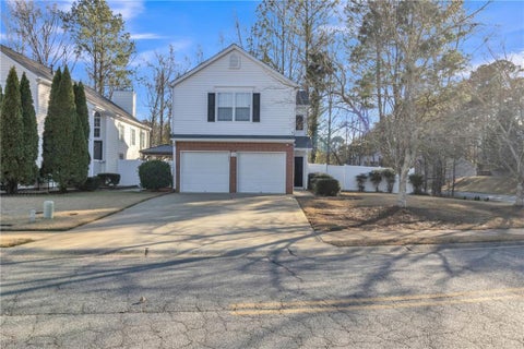 Homes For Sale - 1050 Daventry Crossing<br/> Woodstock, GA 30188