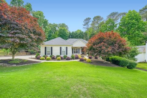 Homes For Sale - 7145 Berry Patch Drive<br/> Cumming, GA 30040
