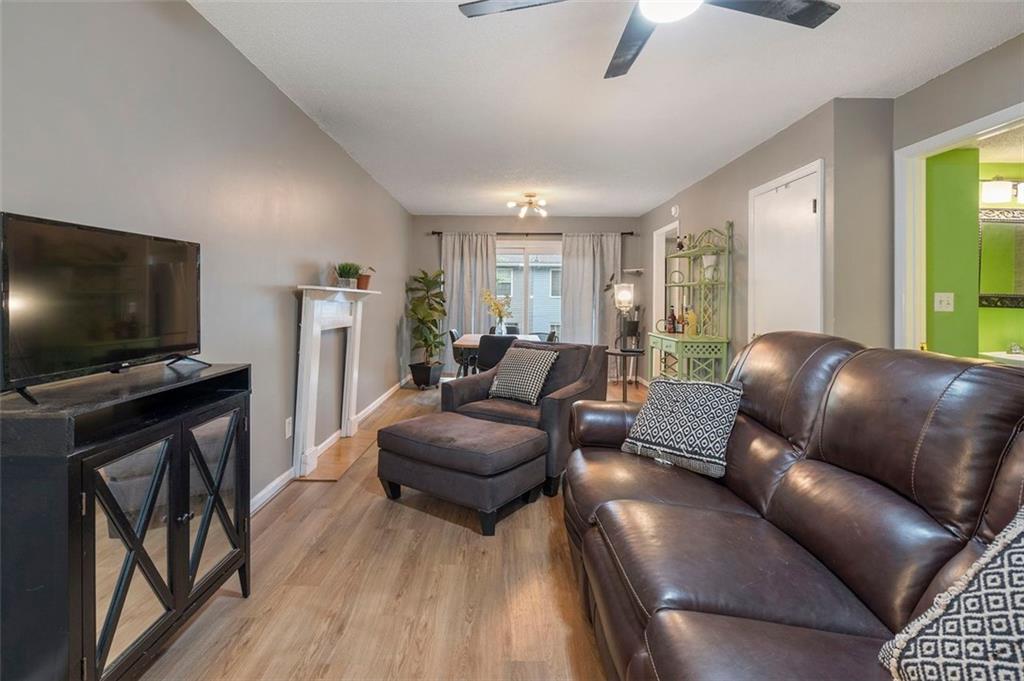 343 LEISURE Court SW