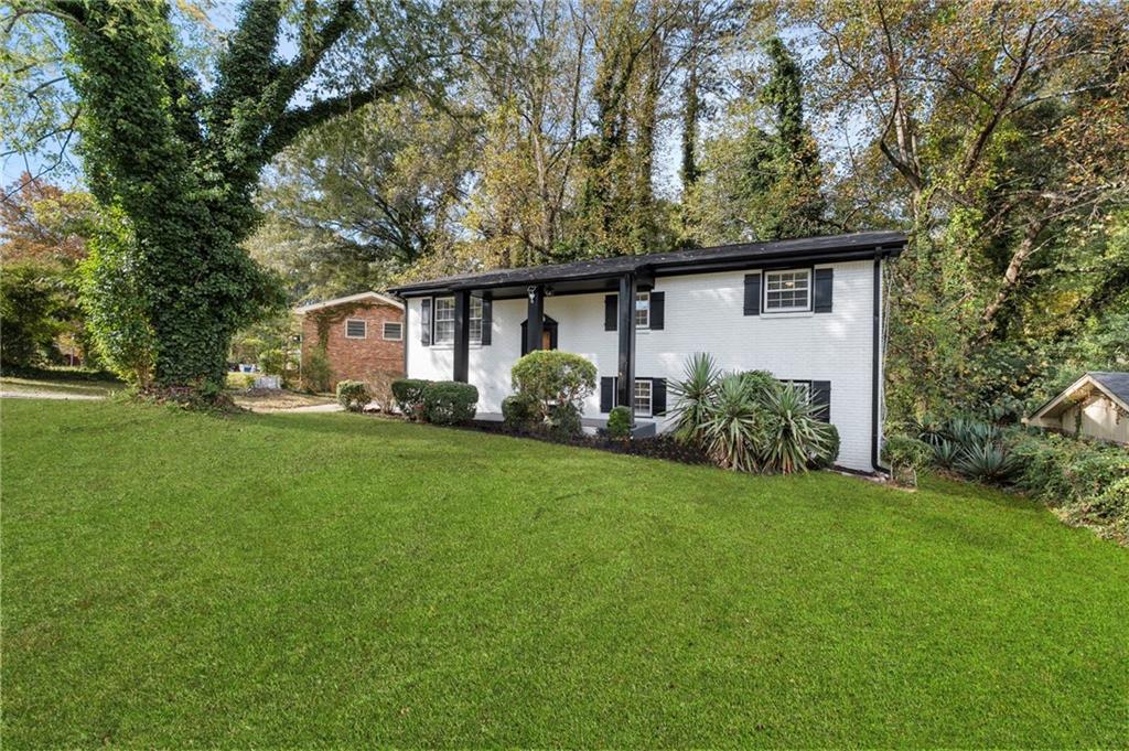 1969 Valley Ridge Drive SW