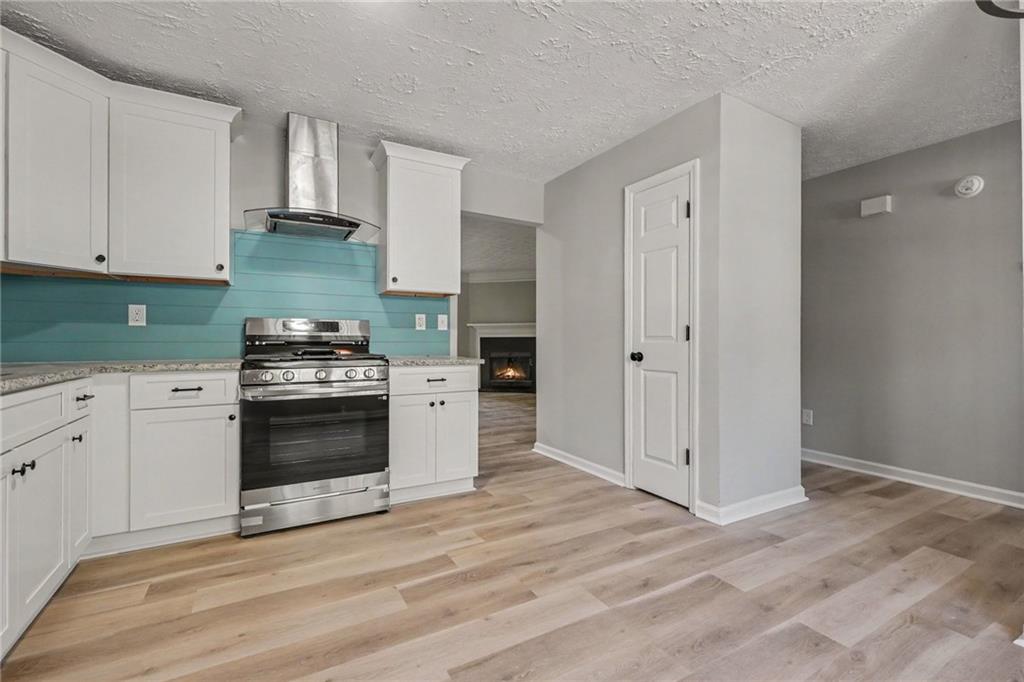 6636 Meadow Green Circle