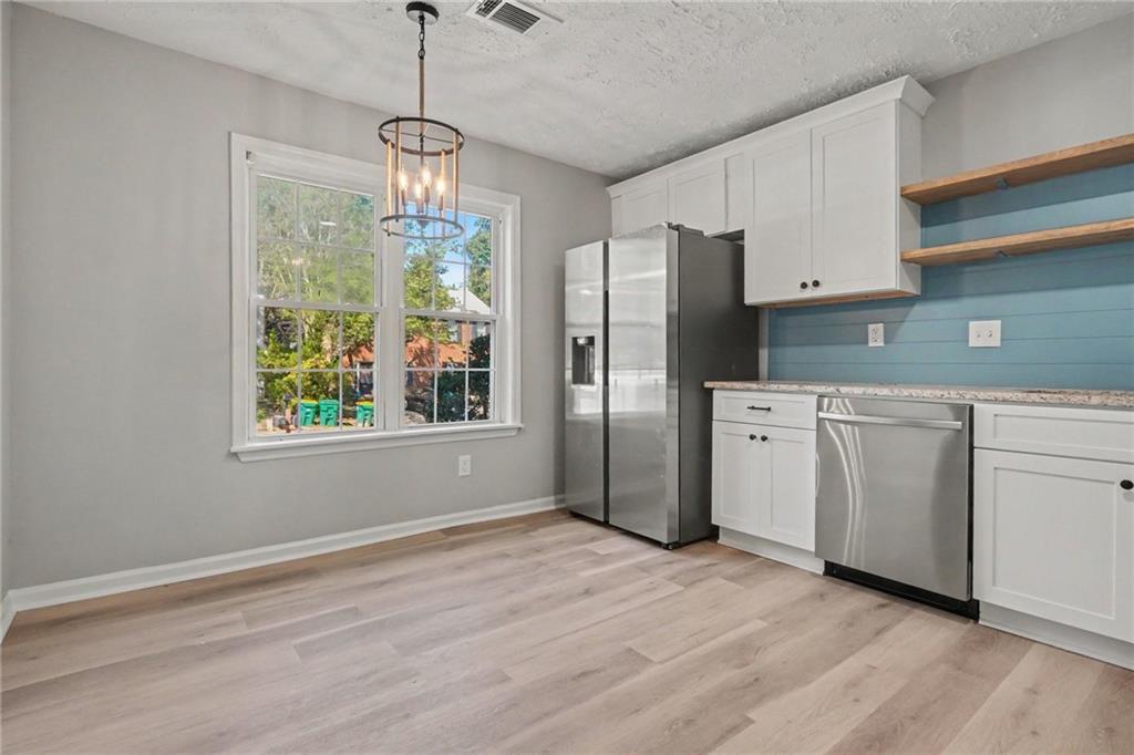 6636 Meadow Green Circle