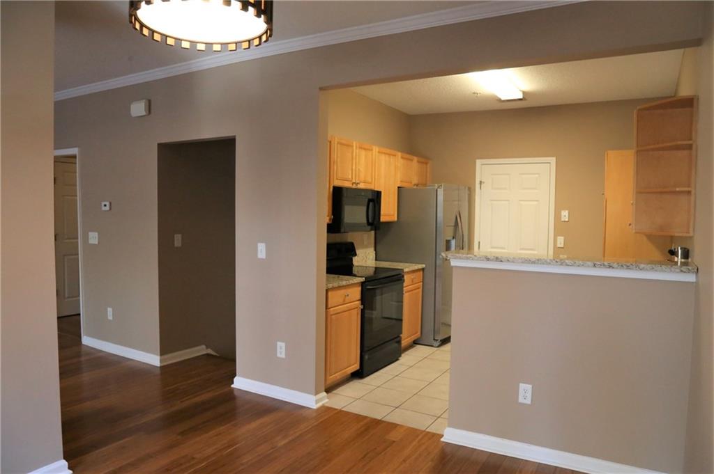 7108 Woodland Lane