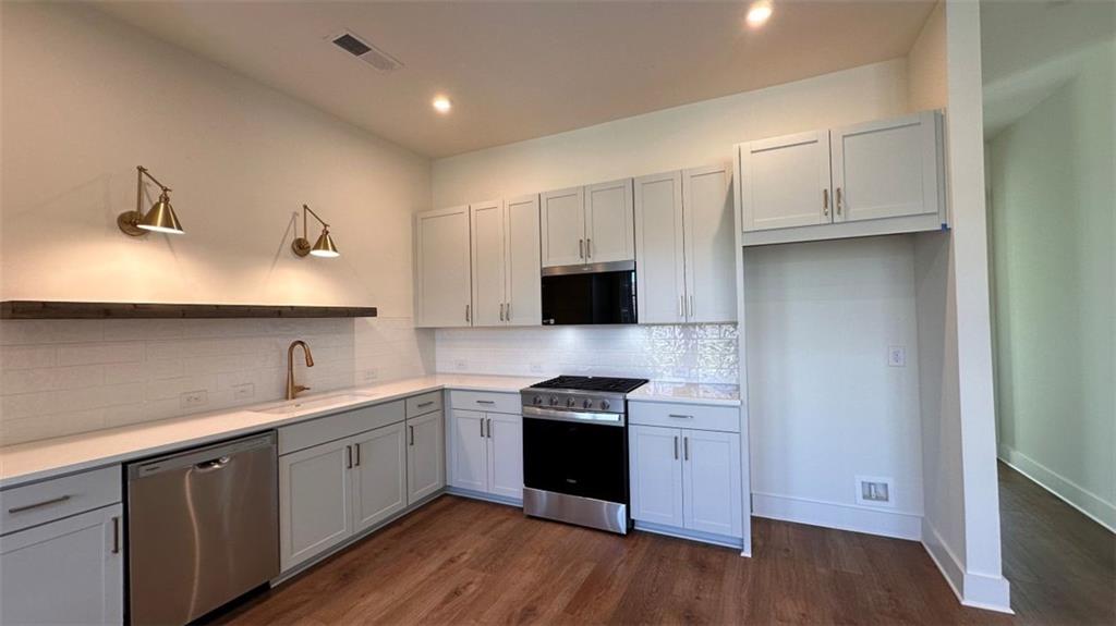 924 Hughley Circle 11