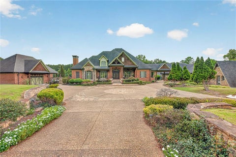 Homes For Sale - 4984 Donald Drive<br/> Loganville, GA 30052