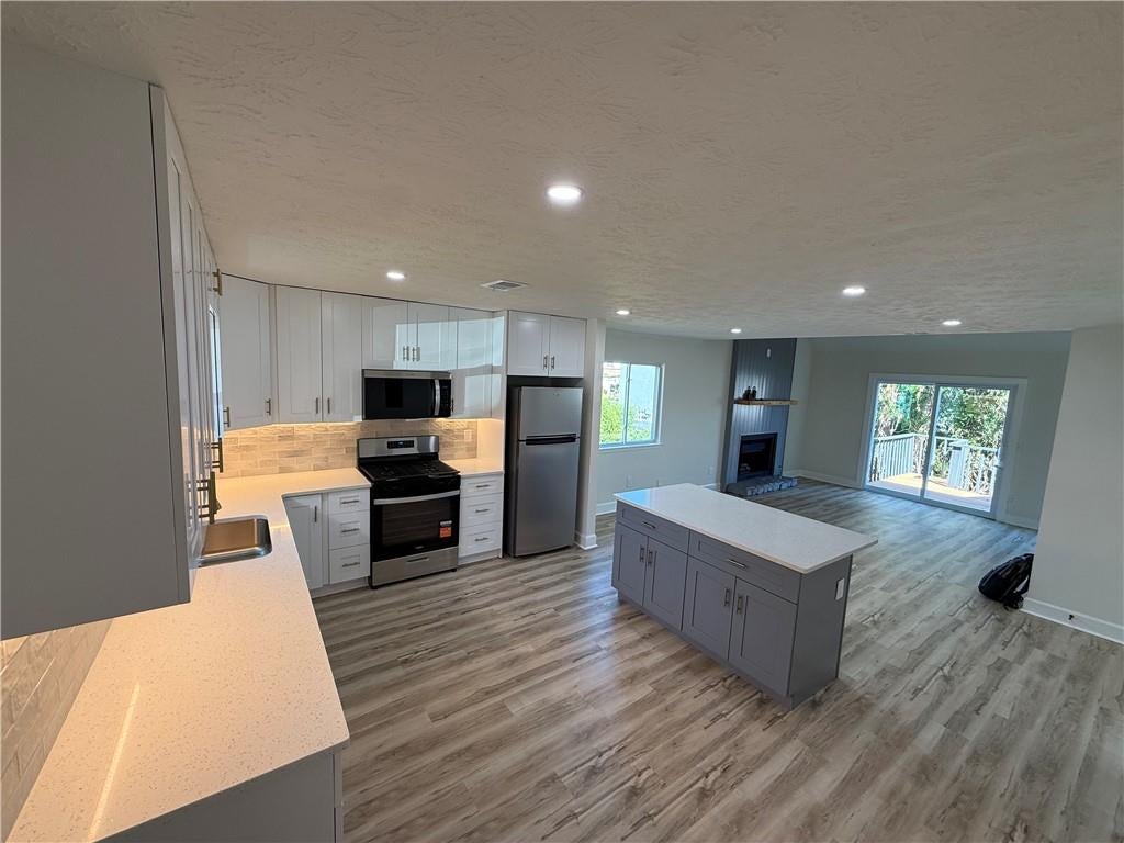 1174 Ridgecrest Lane SE