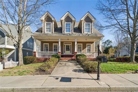 Homes For Sale - 2165 Parkview Run<br/> Atlanta, GA 30318