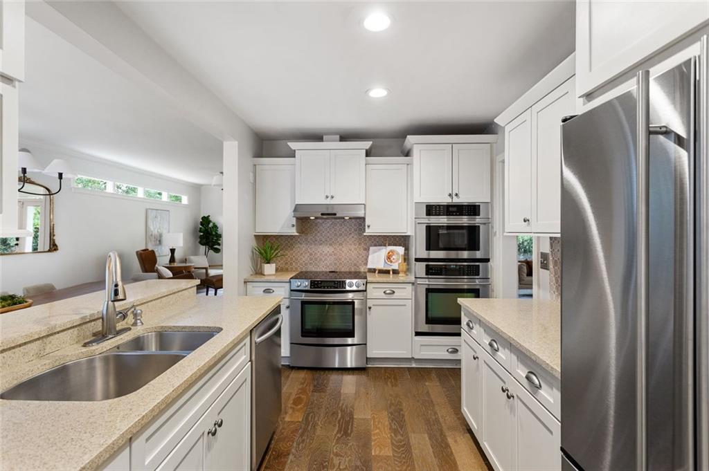 421 Golfview Rd Road NW
