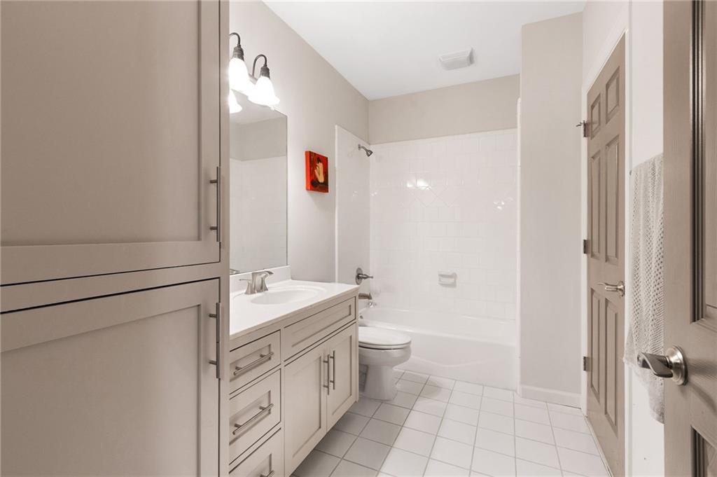 Edgewater Estates - Residential