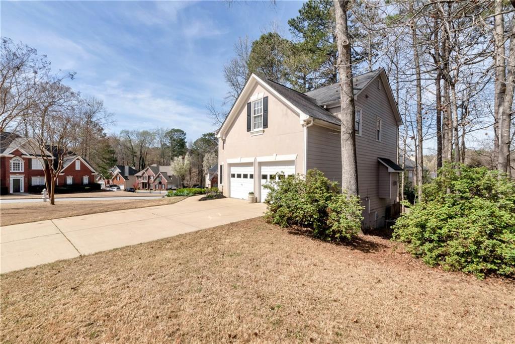2002 Stonewick Court, Lawrenceville, Georgia image 3