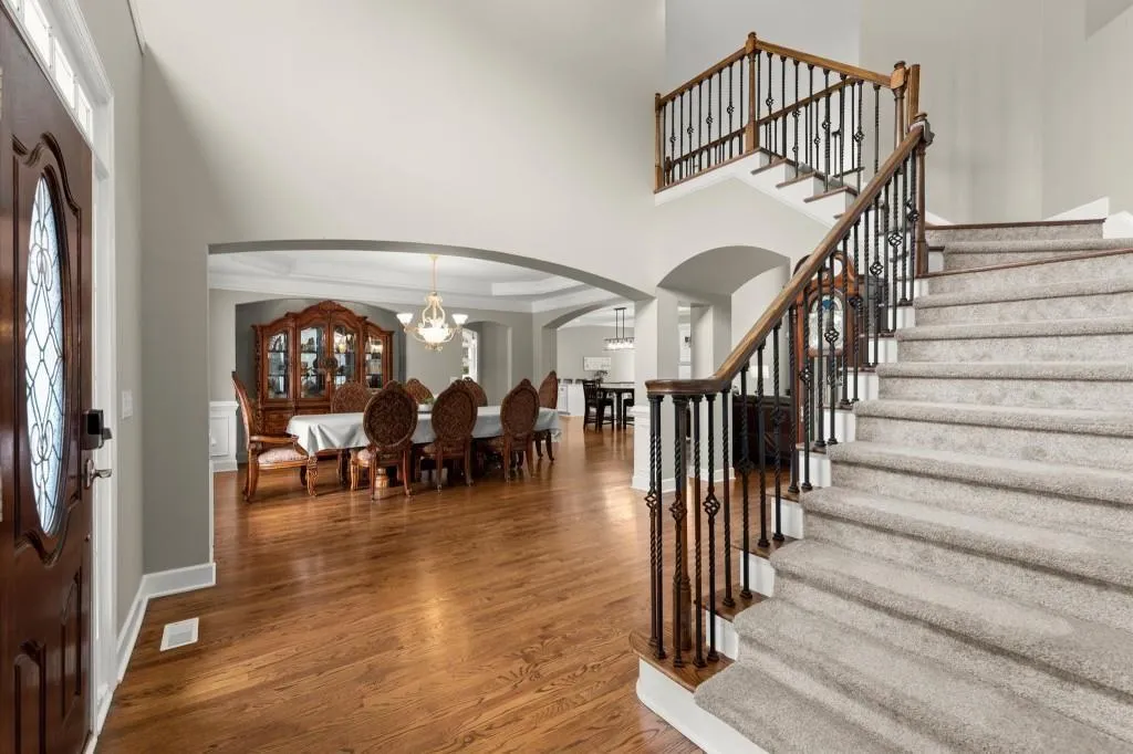 Milton, Georgia 30004, United States, 5 Bedrooms Bedrooms, ,5 BathroomsBathrooms,Residential,Pending,105564