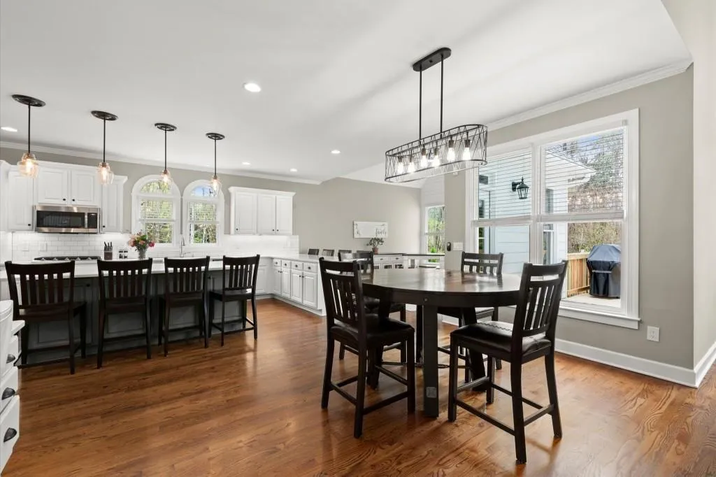 Milton, Georgia 30004, United States, 5 Bedrooms Bedrooms, ,5 BathroomsBathrooms,Residential,Pending,105564