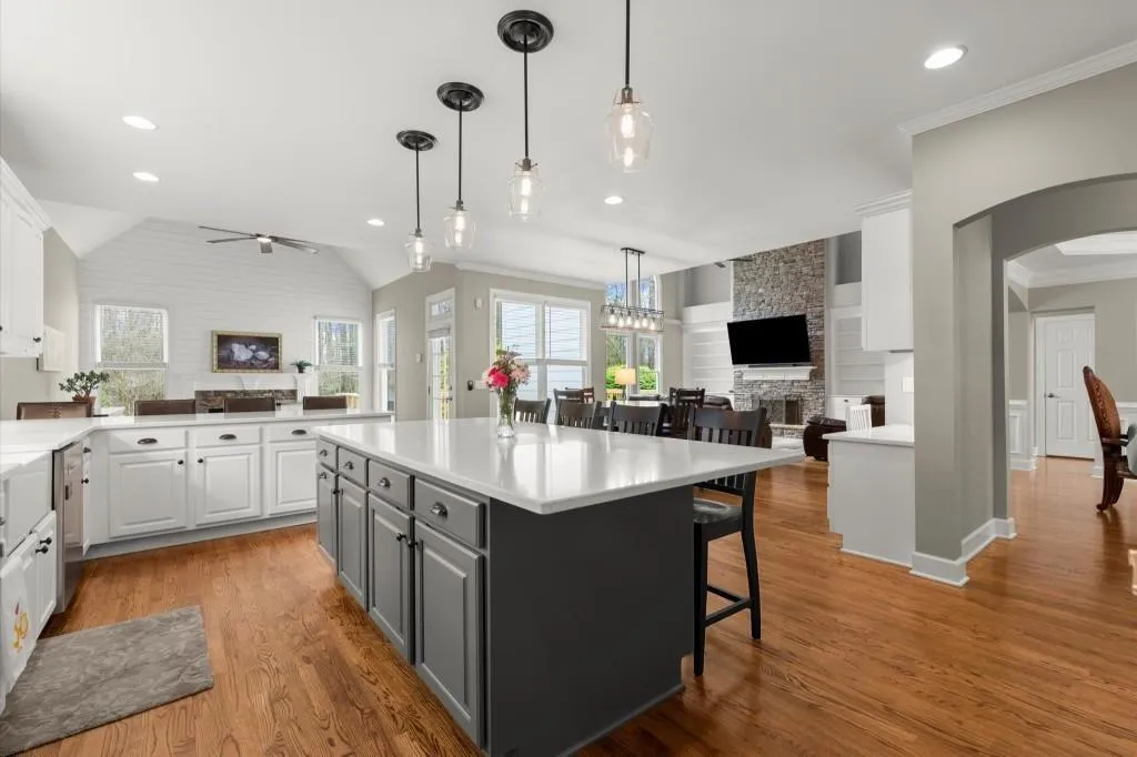 Milton, Georgia 30004, United States, 5 Bedrooms Bedrooms, ,5 BathroomsBathrooms,Residential,Pending,105564