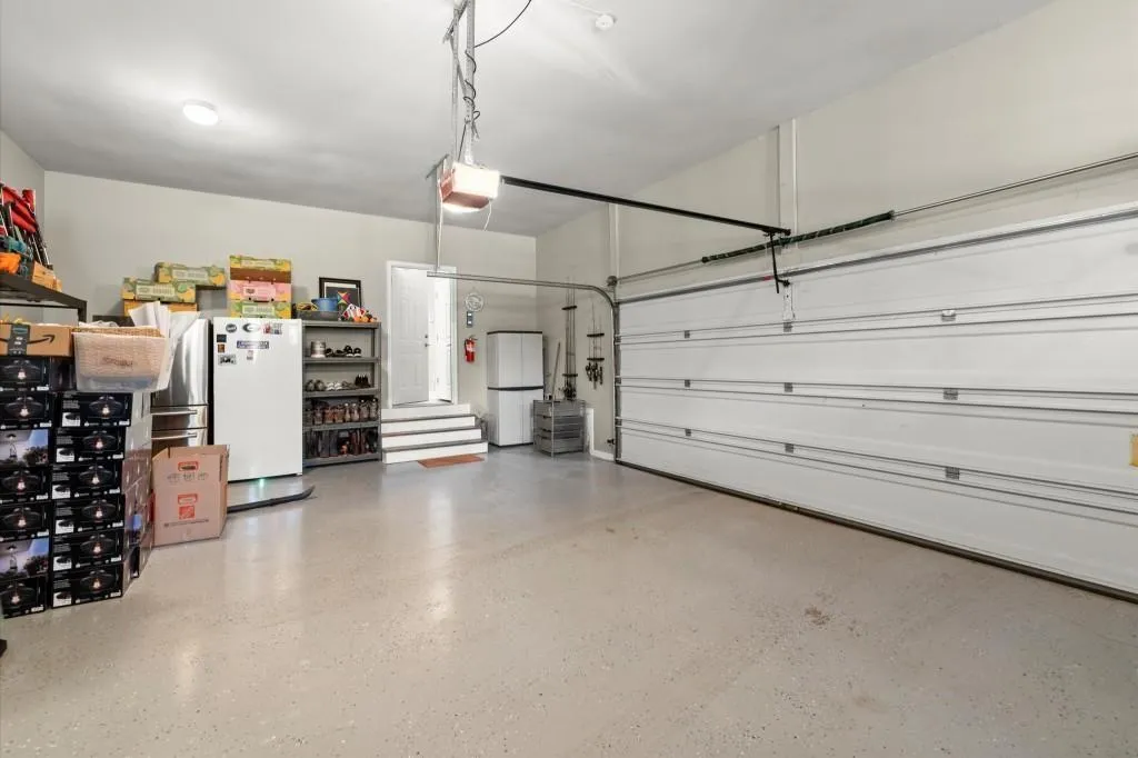 Milton, Georgia 30004, United States, 5 Bedrooms Bedrooms, ,5 BathroomsBathrooms,Residential,Pending,105564