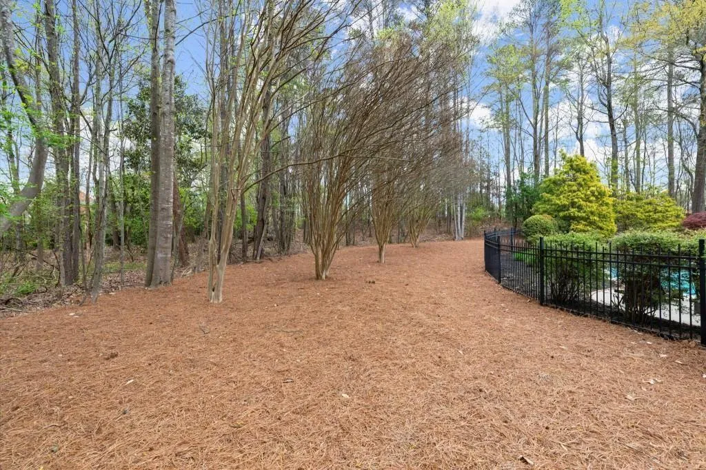 Milton, Georgia 30004, United States, 5 Bedrooms Bedrooms, ,5 BathroomsBathrooms,Residential,Pending,105564