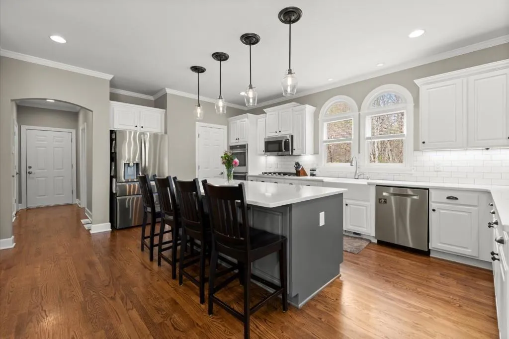 Milton, Georgia 30004, United States, 5 Bedrooms Bedrooms, ,5 BathroomsBathrooms,Residential,Pending,105564