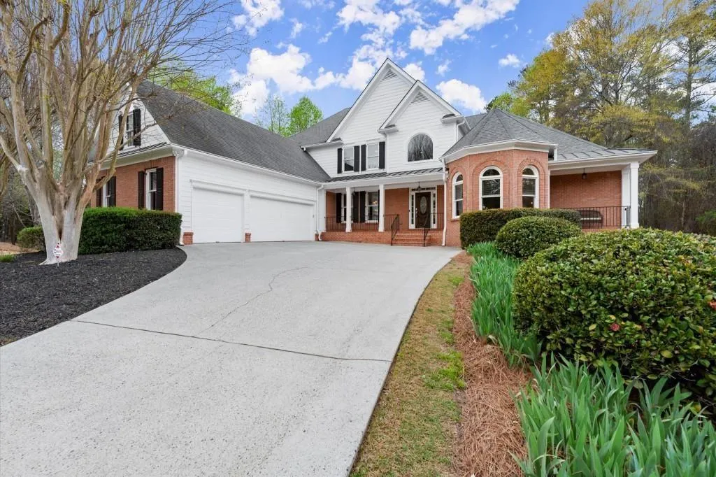 Milton, Georgia 30004, United States, 5 Bedrooms Bedrooms, ,5 BathroomsBathrooms,Residential,Pending,105564