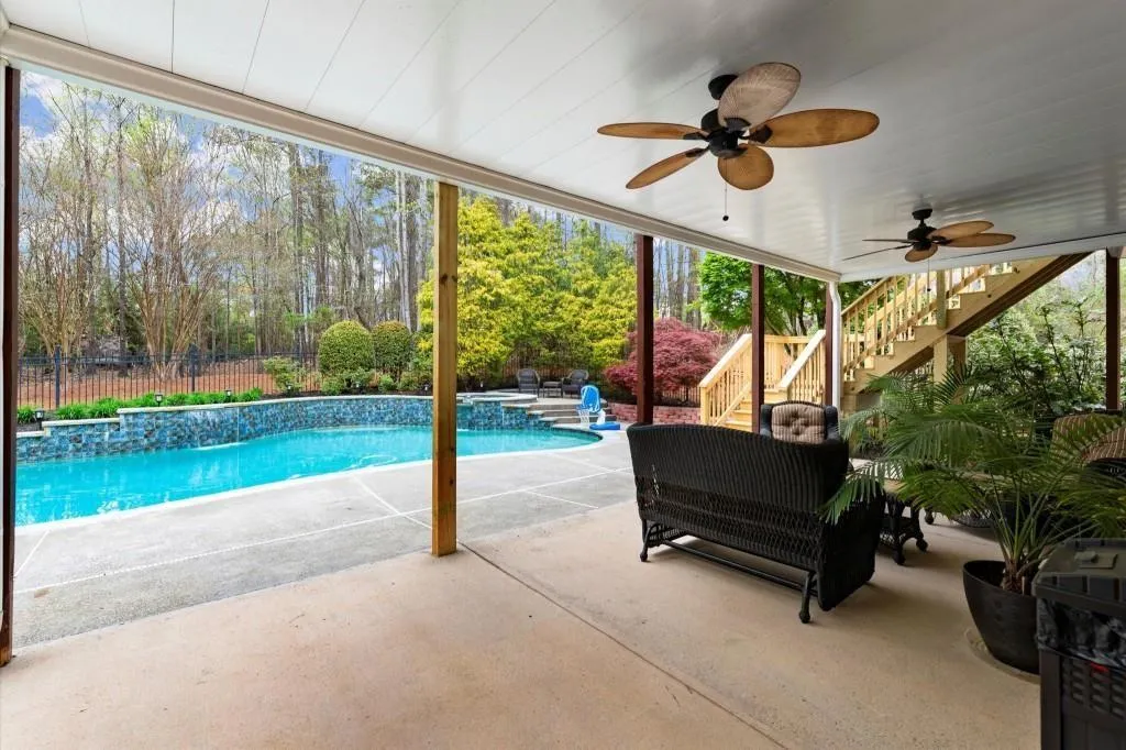 Milton, Georgia 30004, United States, 5 Bedrooms Bedrooms, ,5 BathroomsBathrooms,Residential,Pending,105564