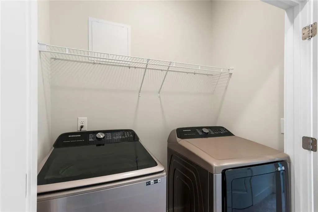 Atlanta, Georgia 30318, United States, 3 Bedrooms Bedrooms, ,4 BathroomsBathrooms,Residential,Active,120639