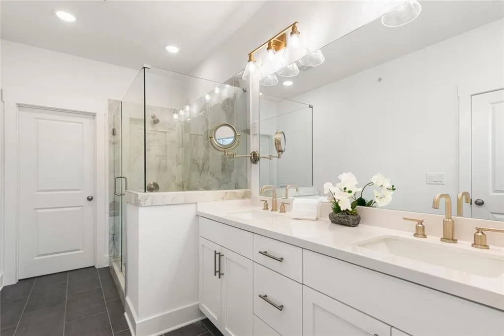 Atlanta, Georgia 30318, United States, 3 Bedrooms Bedrooms, ,4 BathroomsBathrooms,Residential,Active,120639