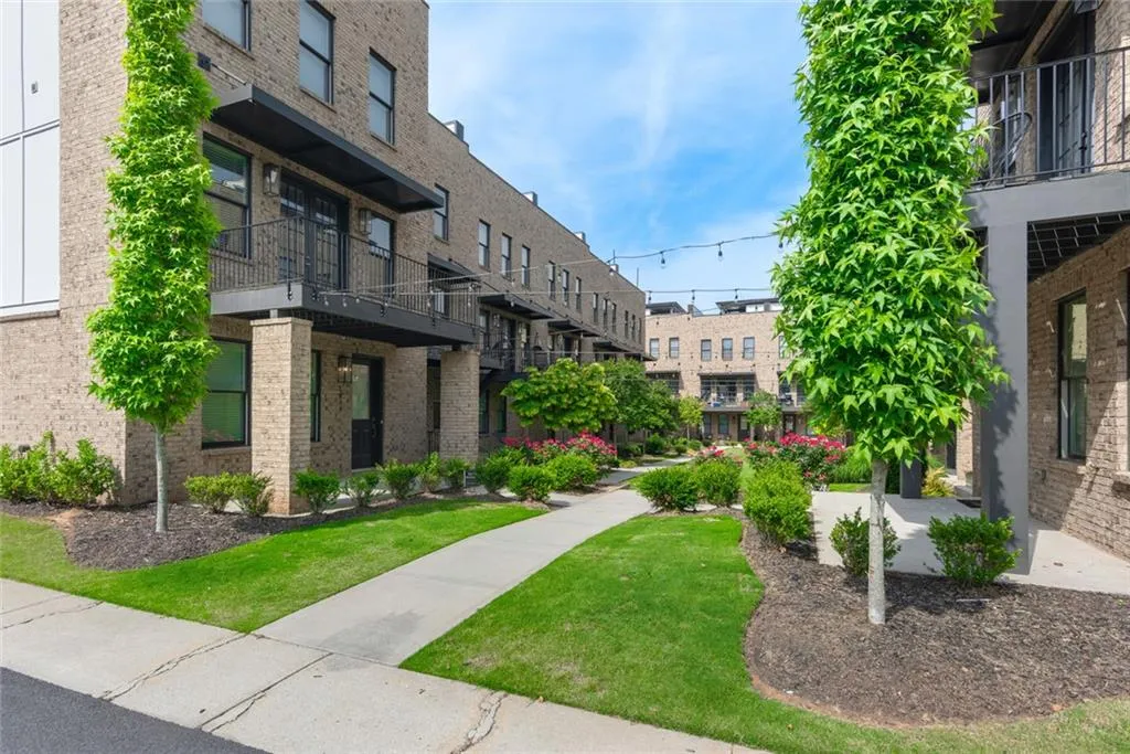 Atlanta, Georgia 30318, United States, 3 Bedrooms Bedrooms, ,4 BathroomsBathrooms,Residential,Active,120639