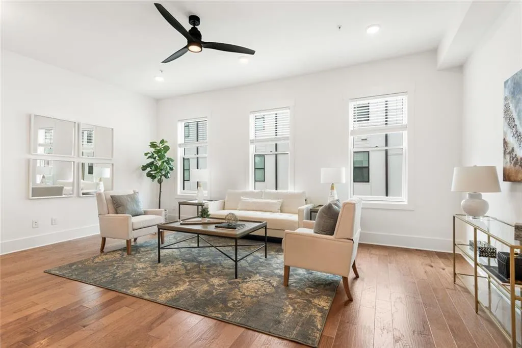 Atlanta, Georgia 30318, United States, 3 Bedrooms Bedrooms, ,4 BathroomsBathrooms,Residential,Active,120639