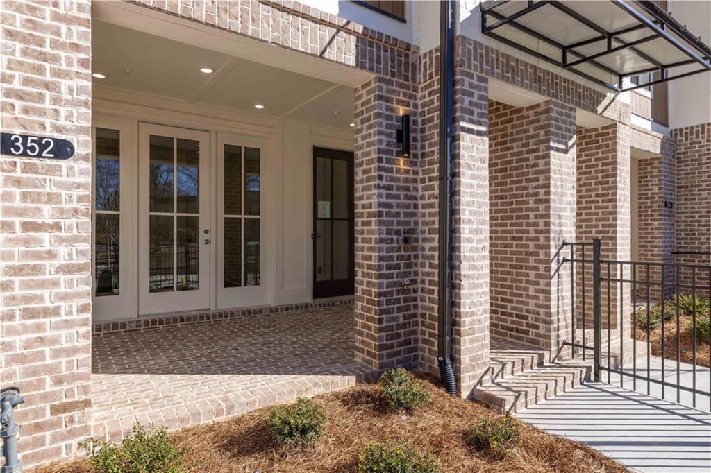 352 Olmstead Way 28