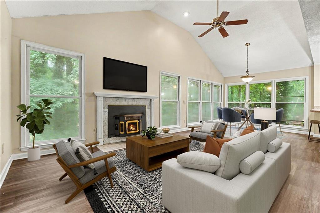 6160 Picketts Ridge