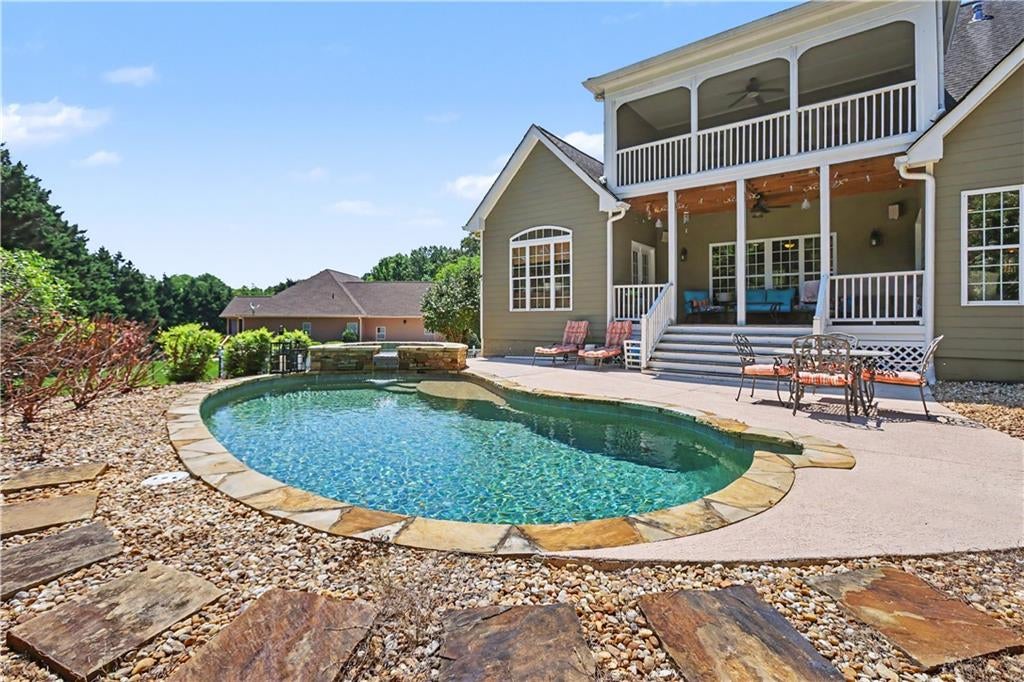 124 Waterford Court