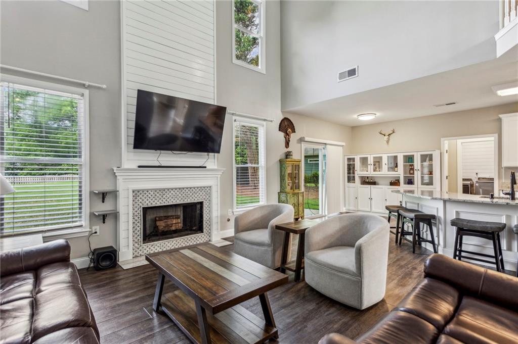 321 Woodbrook Crest