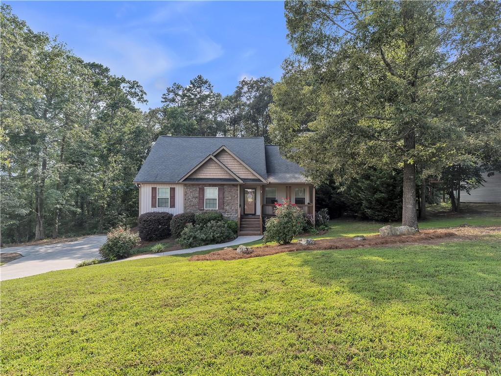 290 Talon Drive SE