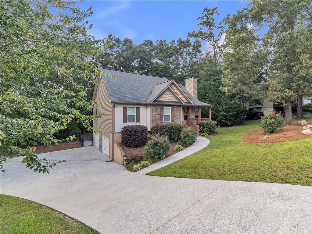 290 Talon Drive SE