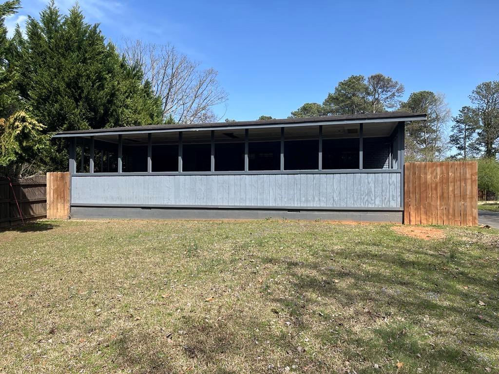 4931 Happy Hollow Road