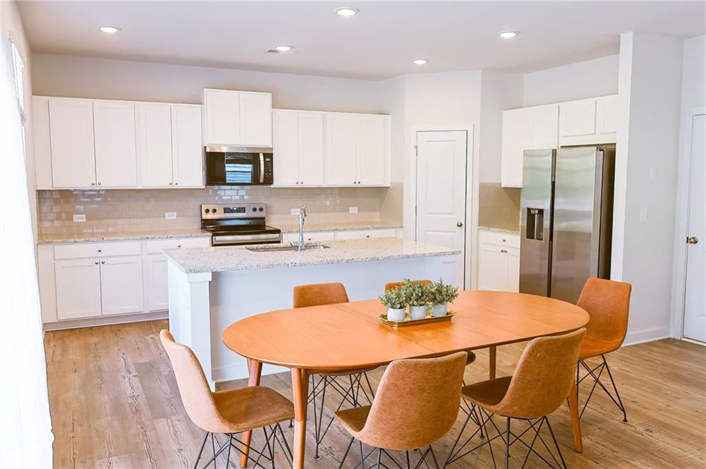 5206 Mulberry Creek Way