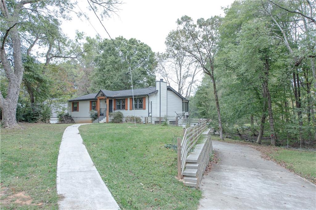 2702 Davenport Road